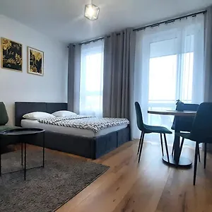 https://apartament-venus.warsawhotelspoland.com